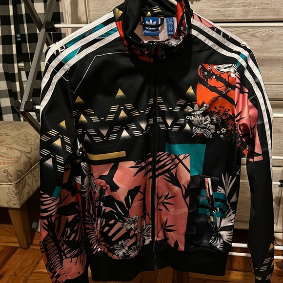 Adidas vintage track jacket EUC!!! - Picture 1 of 5